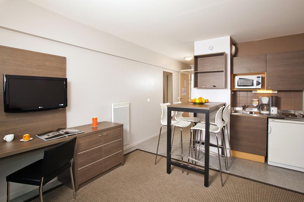 Sejours & Affaires Lille Europe Aparthotel Δωμάτιο φωτογραφία
